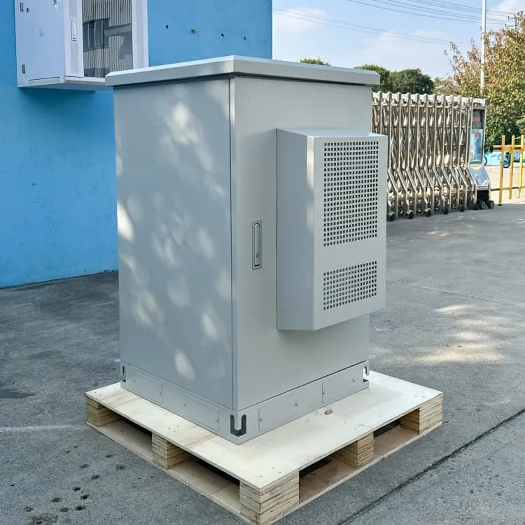 Fully liquid-cooled integrated energy storage supercharging station