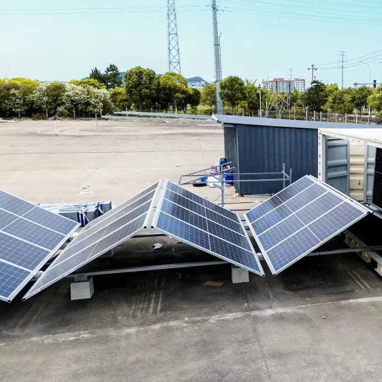 Off-grid inverter three-phase power