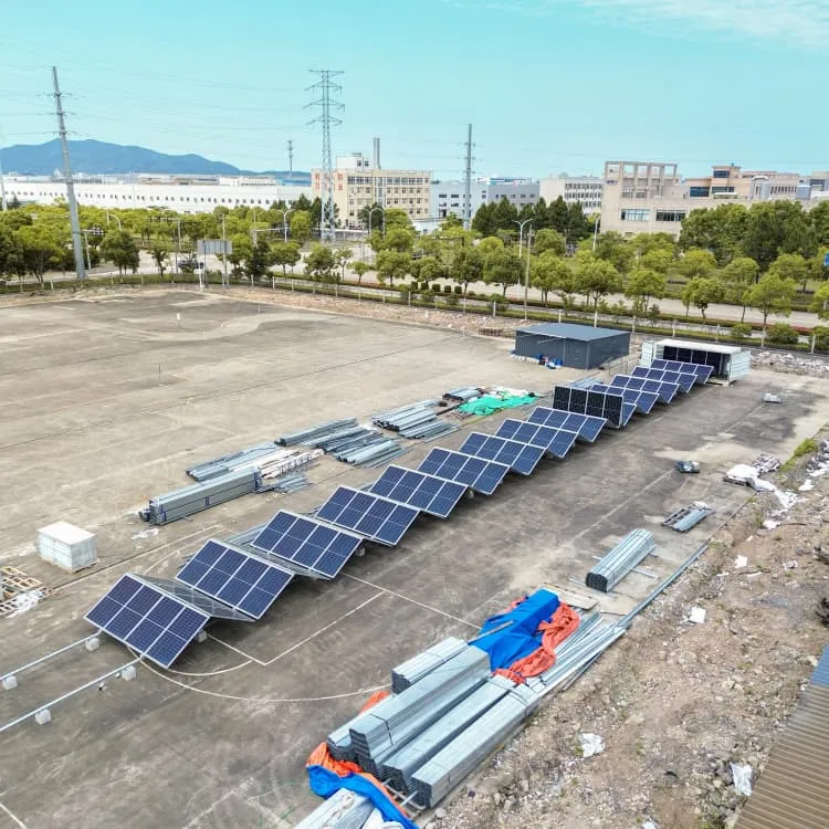 How long does it take for a solar inverter to generate electricity when it is turned on?