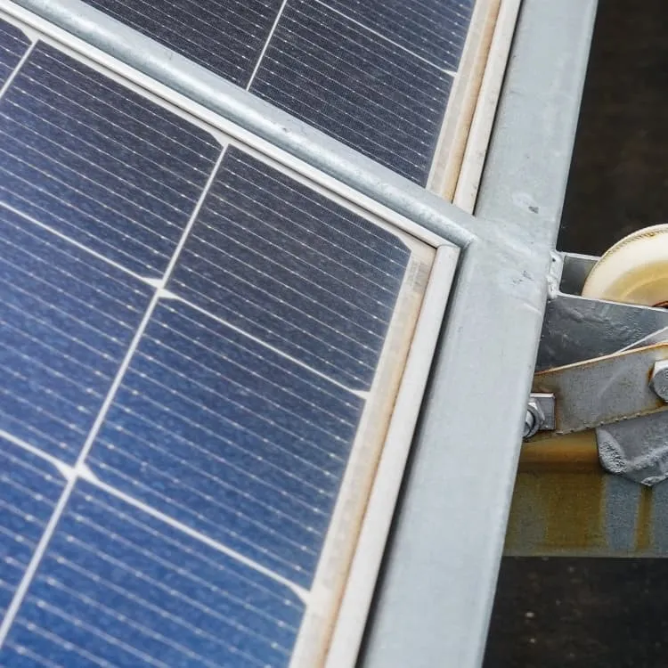 Grid energy storage devices