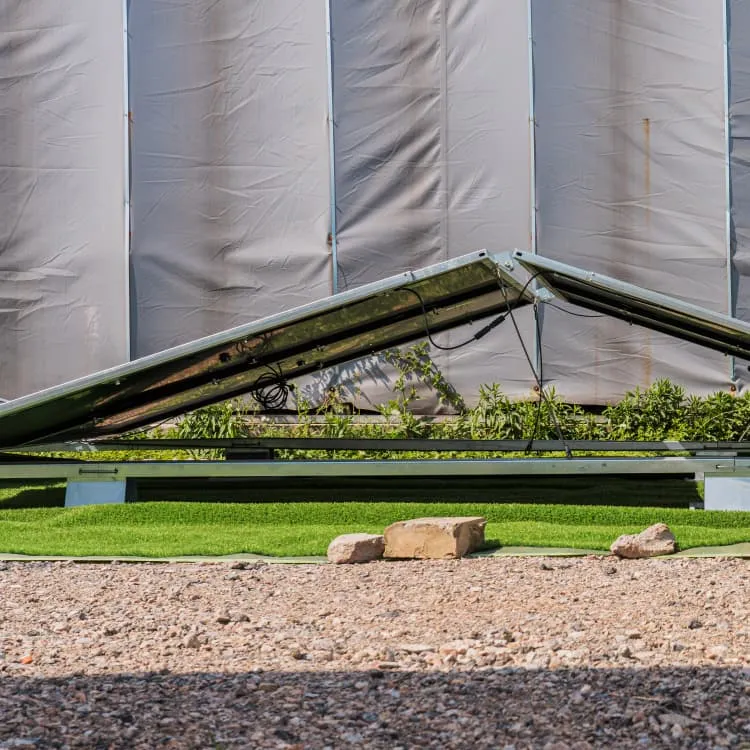 Flywheel effect energy storage