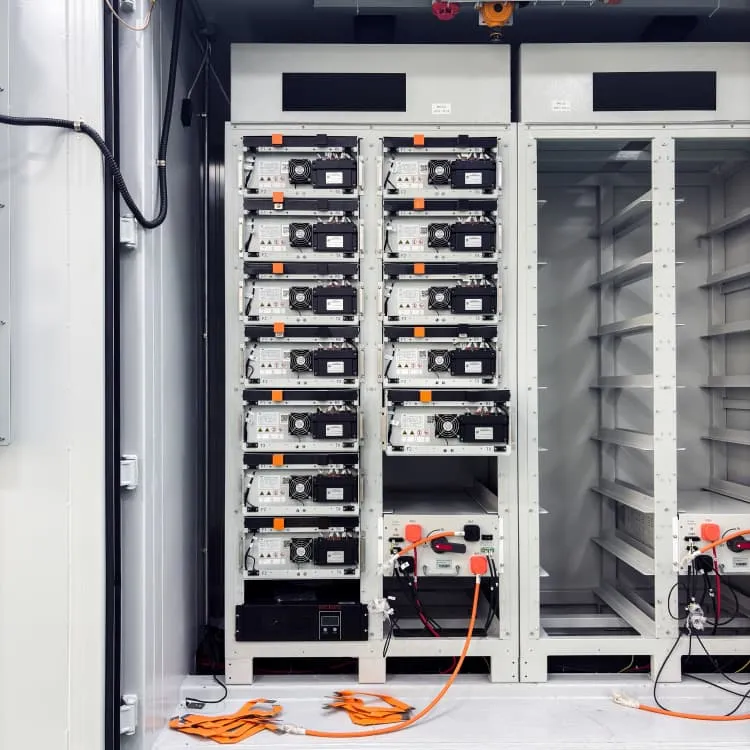 Dual-stage solar grid-connected inverter