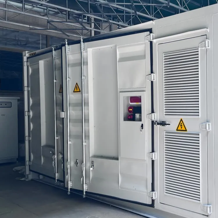 Battery cabinet current flow direction